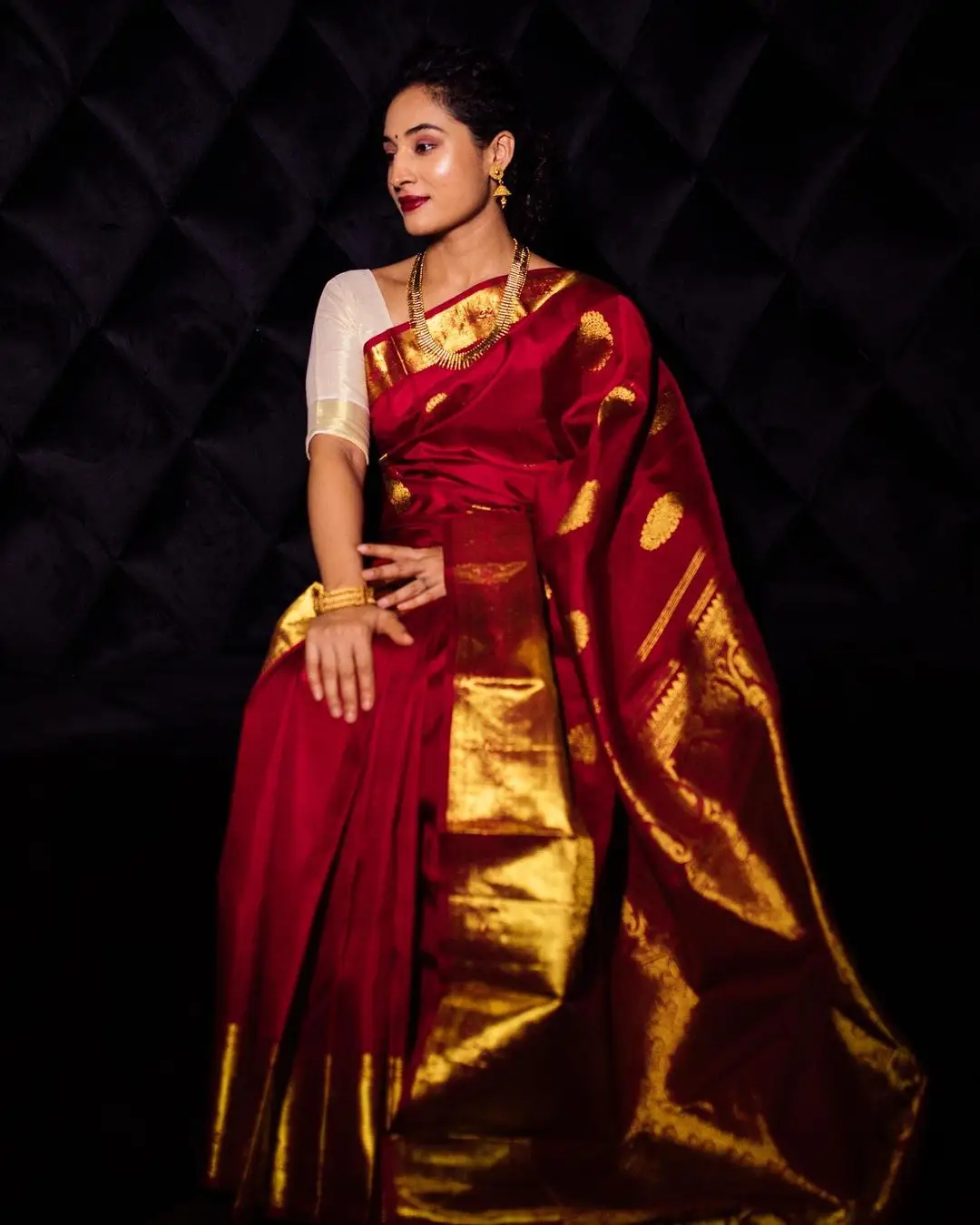 Pooja Ramachandran Images in Red Saree White Blouse